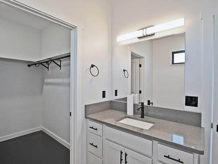 1495 Oxbow Dr — Photo 49
