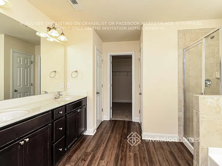 9849 Maywine Cir — Photo 14