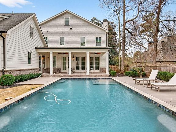 5th image of 4015 Wieuca Rd NE