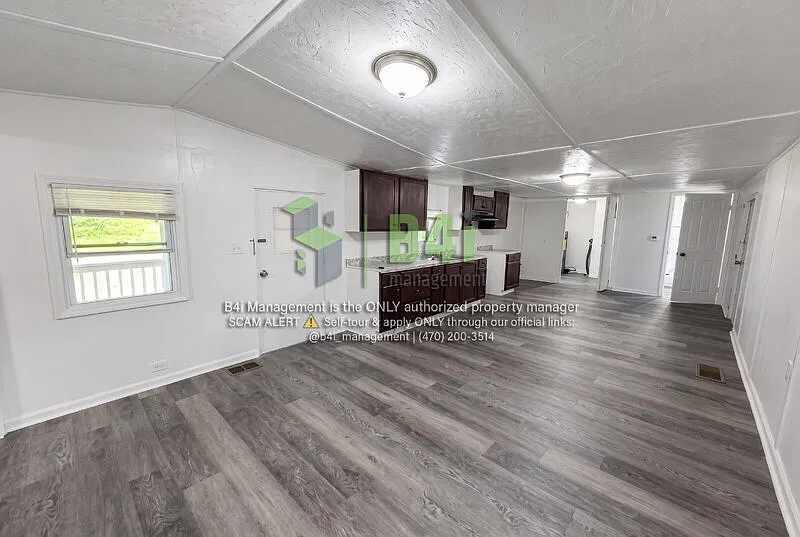 3 bed, 1.0 bath, 780 sqft, $995 — Photo 2