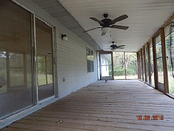 3rd image of 330 Lakeview Dr