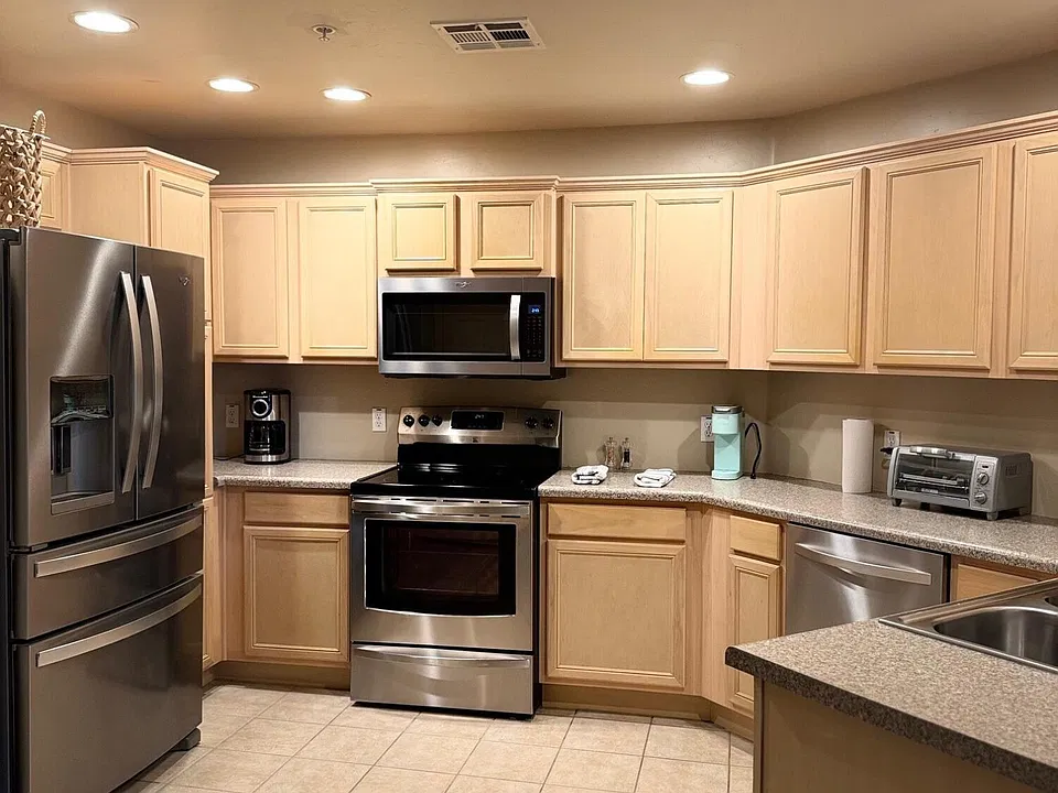 5350 E Deer Valley Dr #3242