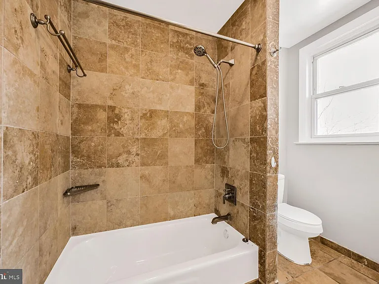 3216 22nd St NE — Photo 16