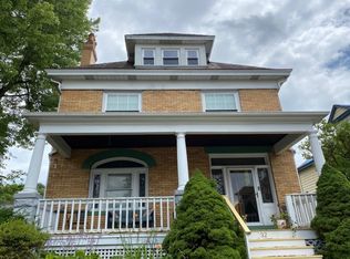 32 Walnut St, Crafton, PA 15205