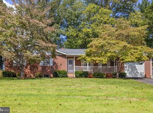 7144 Bethel Dr E, Warrenton, VA 20187