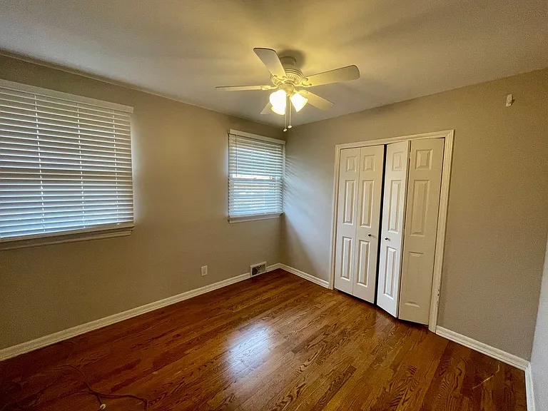 727 Sandusky Dr — Photo 10