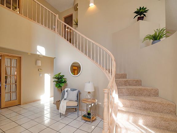 3rd image of 7102 Whitewood Ct NE