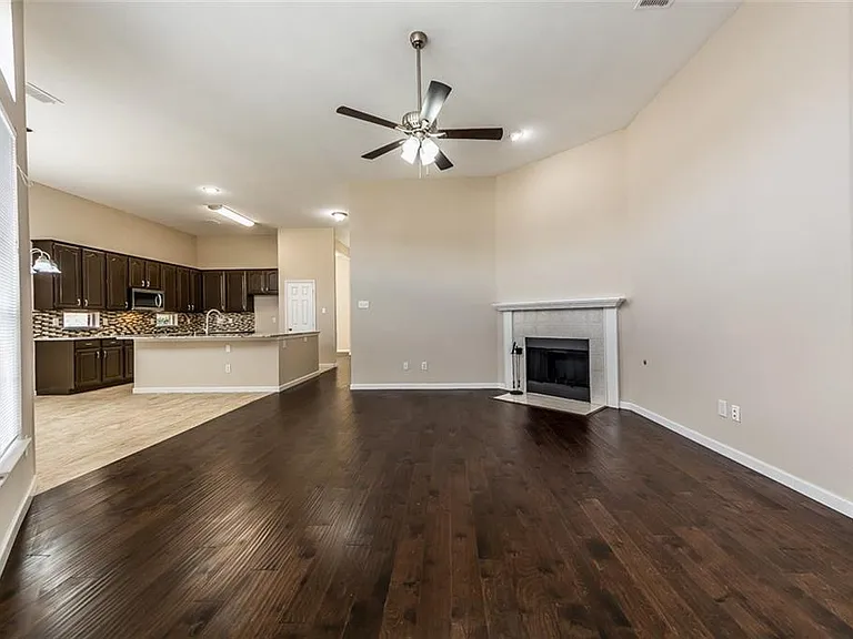 4445 Cranwood Dr — Photo 35