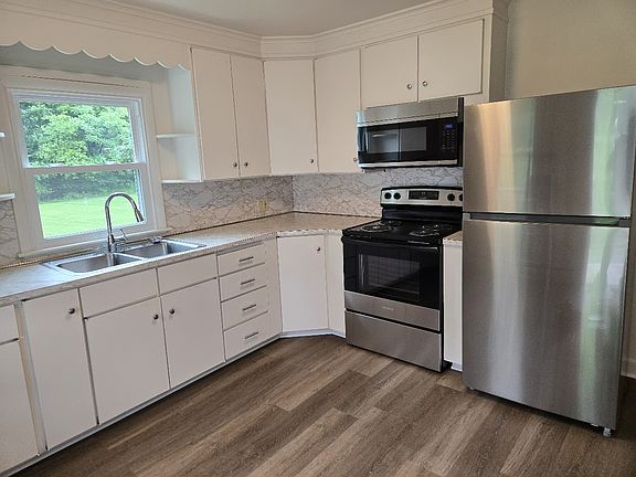 4th image of 12022 Mapleville Rd