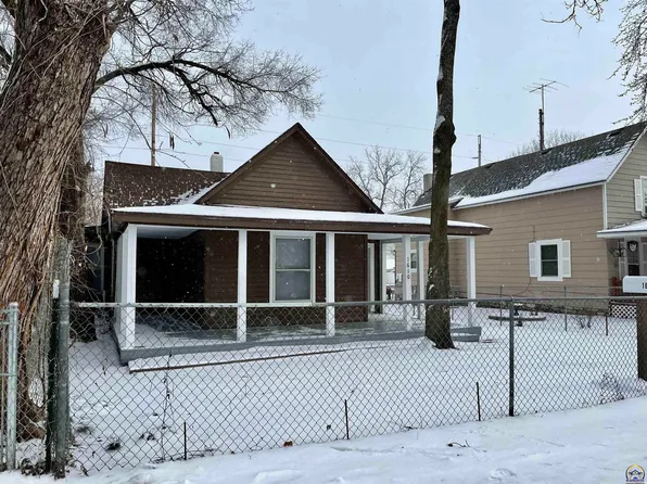 1610 SW Clay St, Topeka, KS 66604