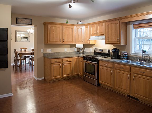 5th image of 22130 W Calvin Dr