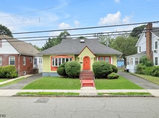 51 Hillcrest Rd, Maplewood, NJ 07040