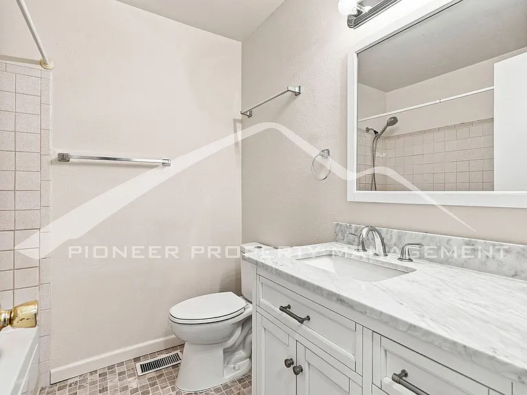 17681 E Loyola Dr #E — Photo 14