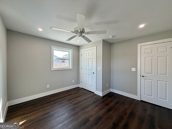 4th image of 152 Eastside Dr