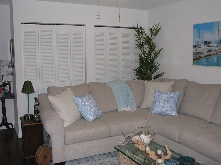 2600 S Kanner Hwy #W8 — Photo 5