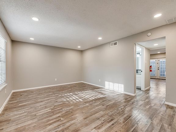 5th image of 5028 Cloyce Ct