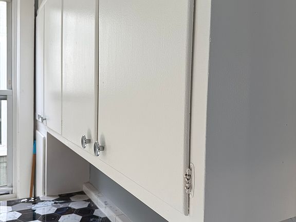 3rd image of 168 Garfield Ave APT 2