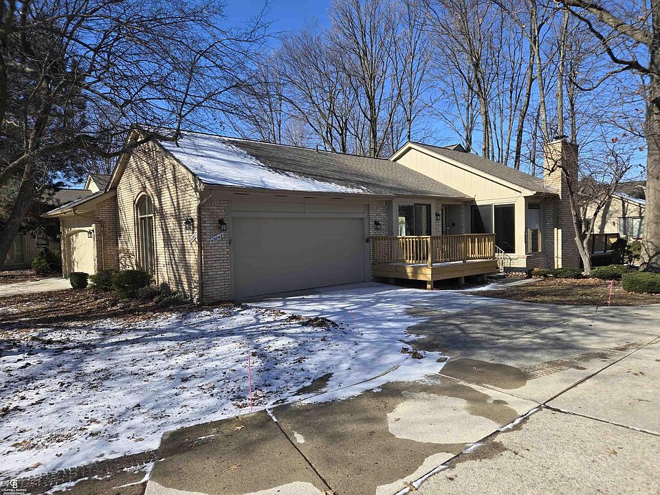 1st image of 43042 W Kirkwood Dr