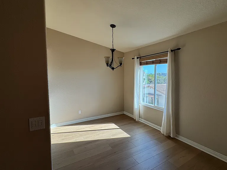 7372 Altiva Pl — Photo 23