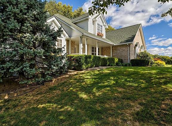 3rd image of 203 Bramblewood Ct