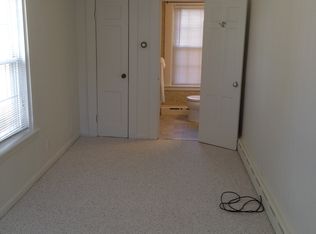 125 Shore St APT F, Falmouth, MA 02540