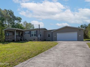 601 Carroll St, Etowah, TN 37331