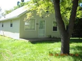 9906 Highslope Dr, Brighton, MI 48114