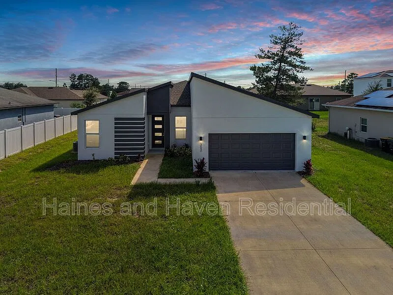 302 Elderberry Ct
