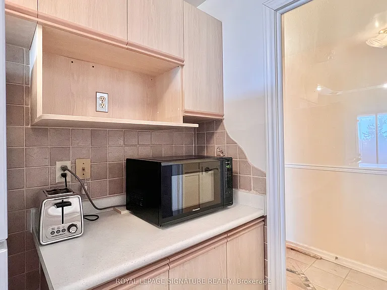 3300 Don Mills Rd #503 — Photo 12