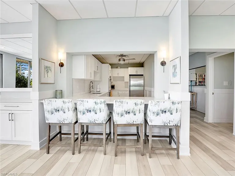 555 Park Shore Dr #B-205 — Photo 37