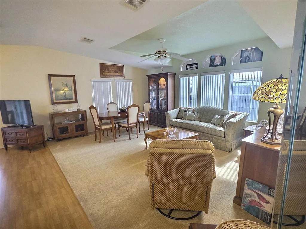 3 bed, 2.0 bath, 1529 sqft, $2,500 — Photo 4
