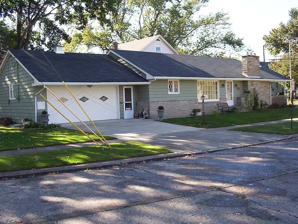 1st image of 1014 Hawthorne Ave