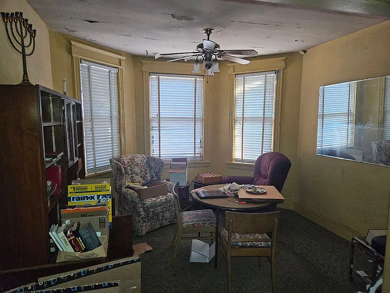 2424 Broadway St — Photo 10