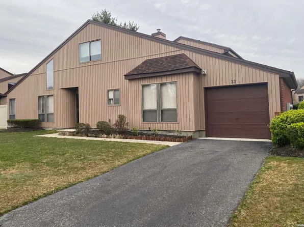 33 Timber Ridge Drive #33, Holbrook, NY 11741