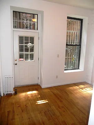 Rented by Sky Management | media 35