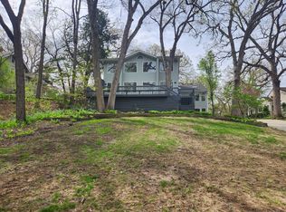 5132 Waterbury Rd, Des Moines, IA 50312