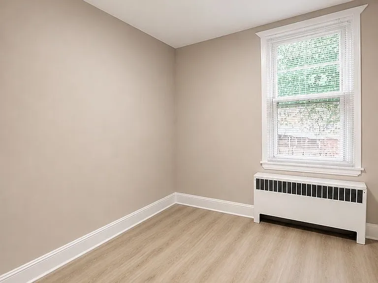 2109 S 67th St — Photo 11