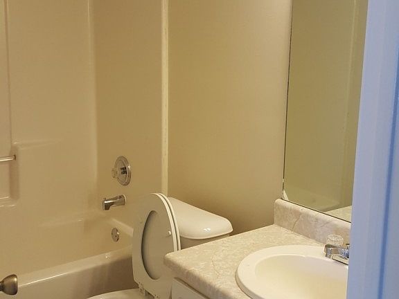 4th image of 7089 Biltmore Trce #0