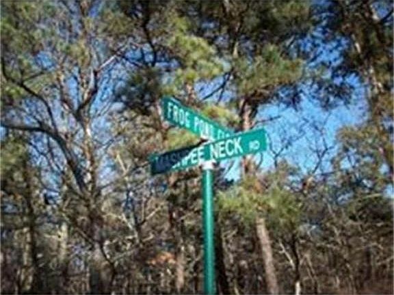 2nd image of 330 Mashpee Neck Rd