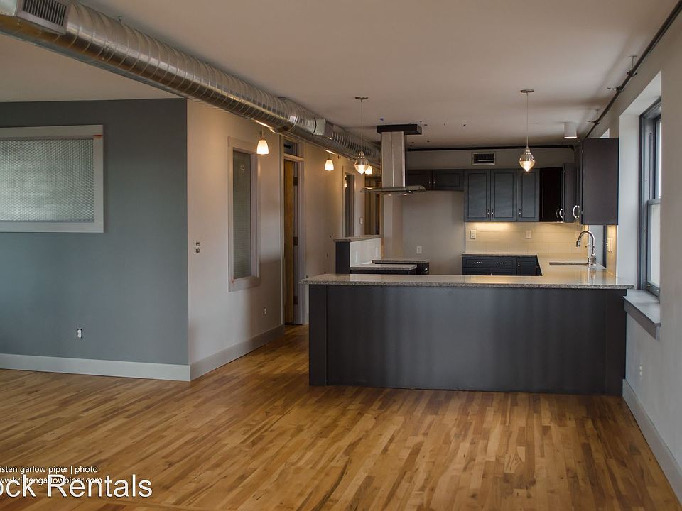 1st image of 14 W 1st Ave APT A