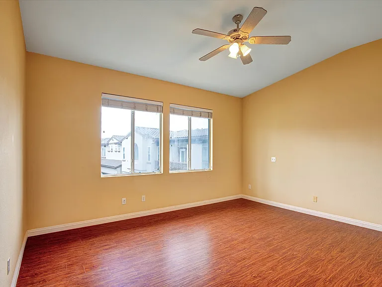 10910 Ivy Hill Dr #4 — Photo 5