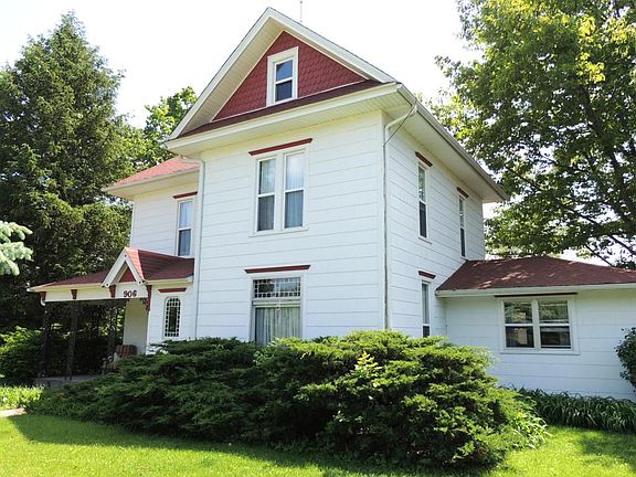 2nd image of 906 W 2nd St