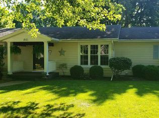 861 S Main St, Winchester, IN 47394
