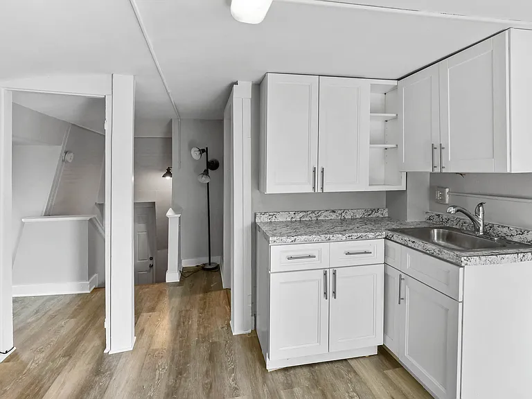 119 School St #5 — Photo 3
