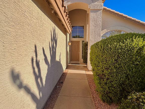 3rd image of 5922 W Gary Dr