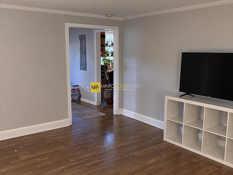 592 Saw Mill Brook Pkwy #1 — Photo 10