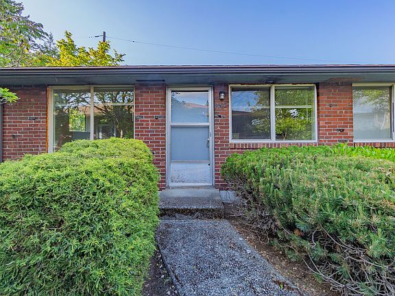 3rd image of 9502 Whitman Ave SW #9502