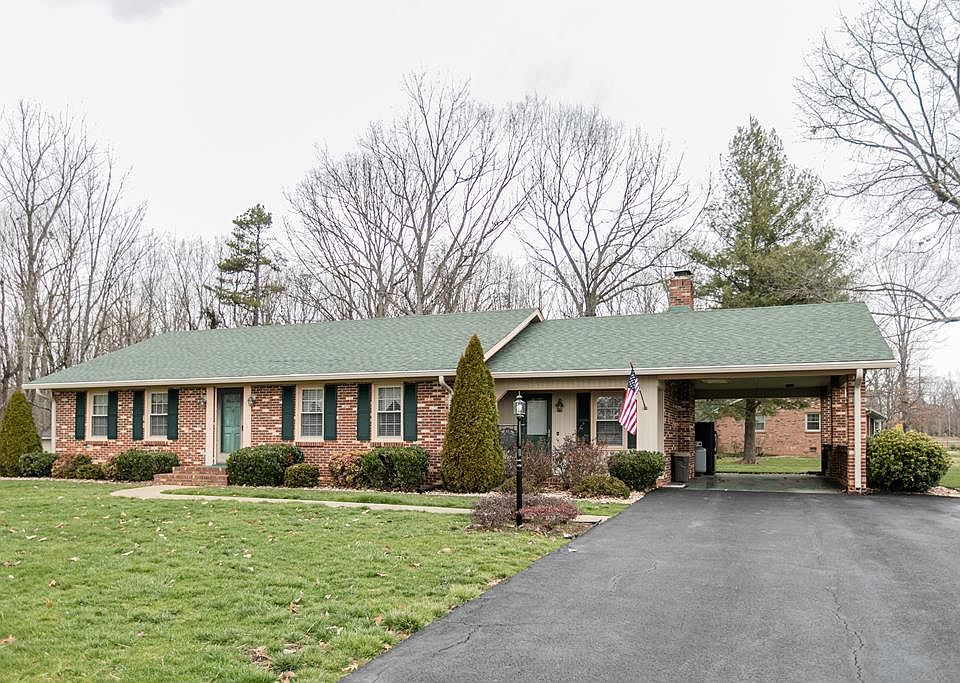 1st image of 114 Charles Dr