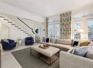 380 10th St S APT 204, Naples, FL 34102