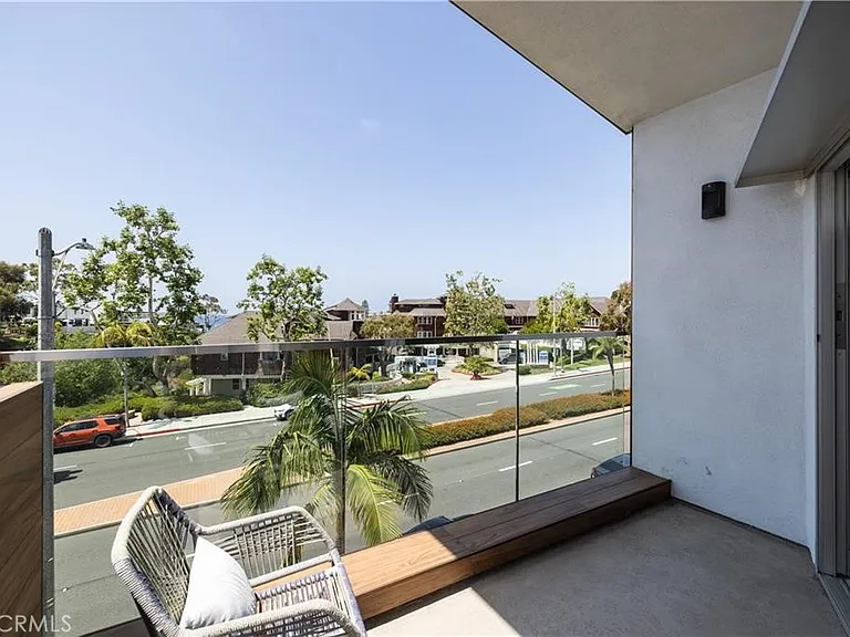 3920 Coast Hwy E — Photo 40
